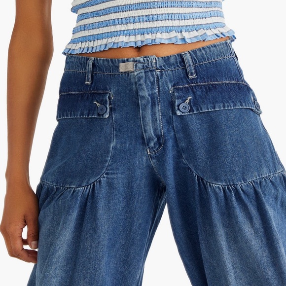 Free People Lotus High Waist Tie Hem
Barrel Leg Jeans - Picture 3 of 10